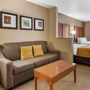 Queen Suite Two Queen Beds Non-Smoking