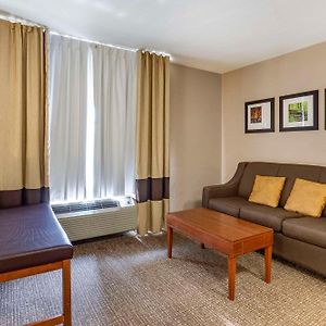 Queen Room Two Queen Beds Accessible or Non-Smoking